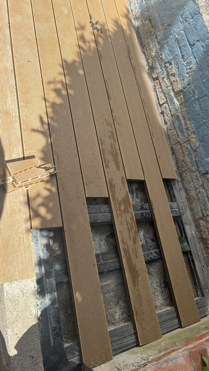brighton composite decking fitter cladco (4)