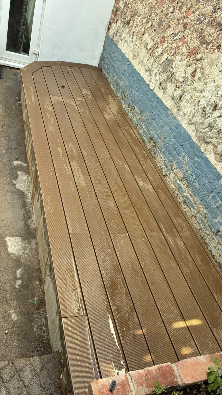 brighton composite decking fitter cladco (4)